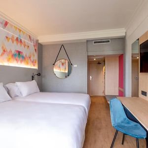 Zimmer mit zwei Einzelbetten